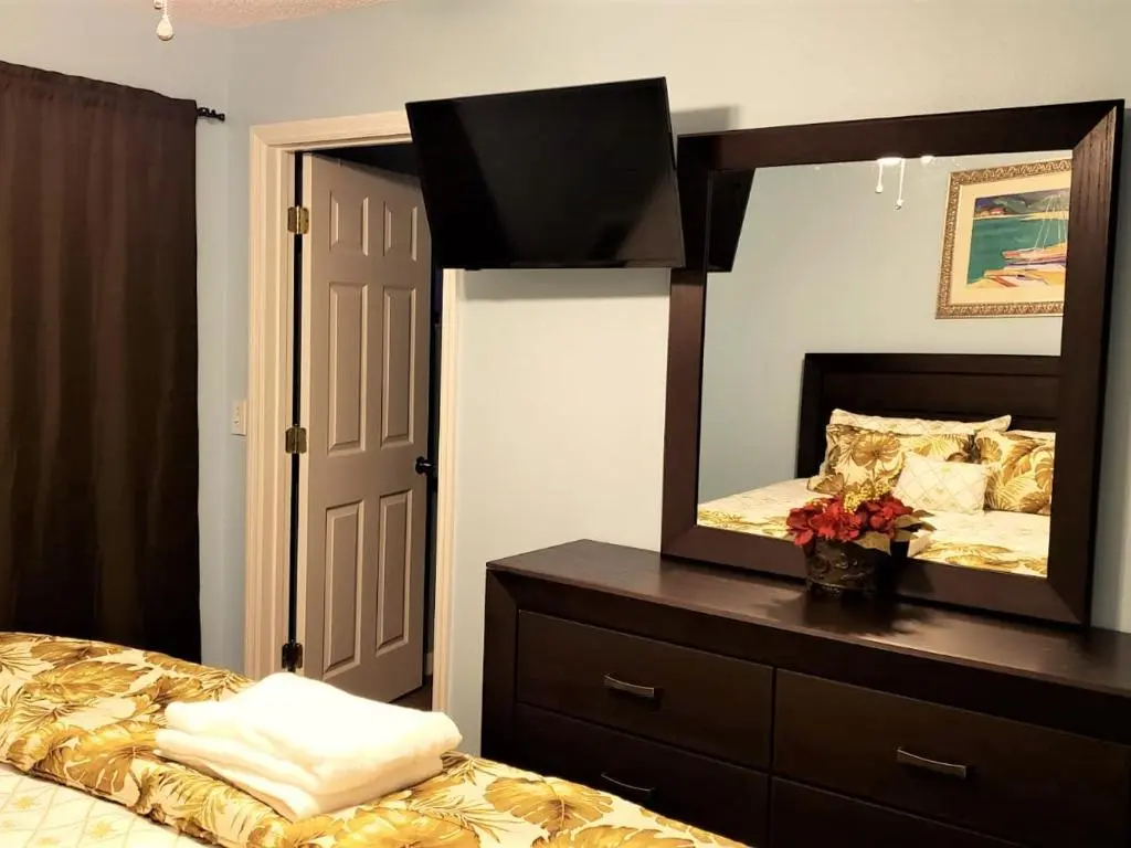 Unit 15 – Emerald Island vacation home – photo 5