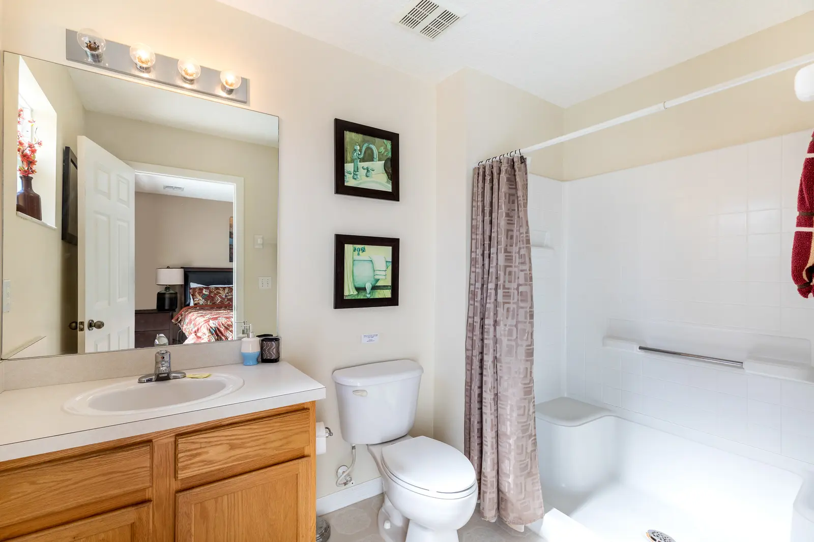 Unit 22 – Emerald Island vacation home – photo 4