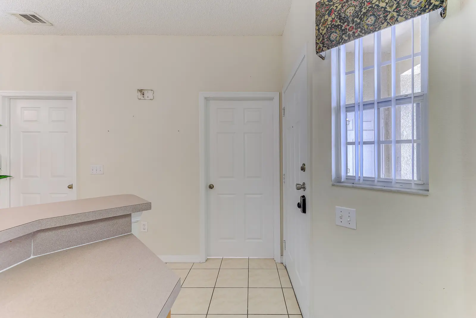 Unit 29 – Emerald Island vacation home – photo 2