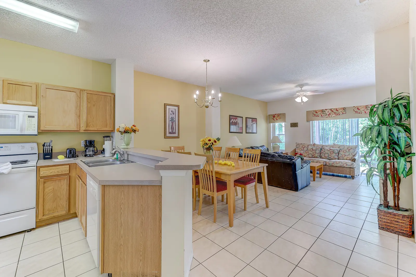Unit 29 – Emerald Island vacation home – photo 4